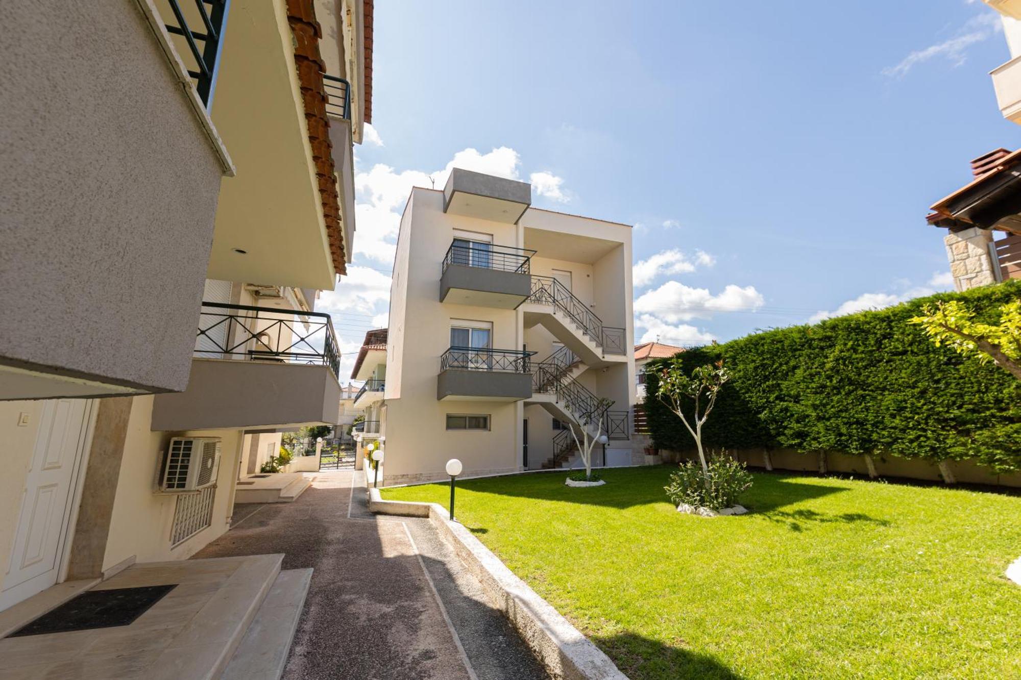 Toli Apartments Kallithea  Экстерьер фото